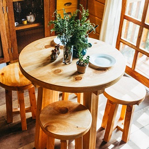 Живая мебель, выполненная из древесины в Бобровке - bobrovka.mebel54.com | фото